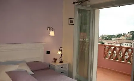 Guest house La Terrazza Di 3*